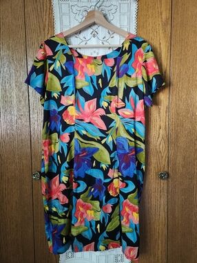 Young Hawaii Vintage Tropical Floral Princess Seam Dress